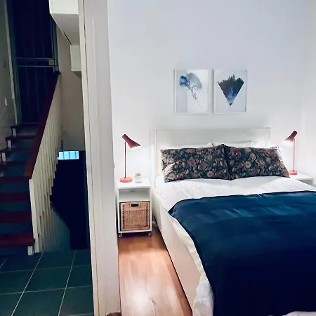 Loft House With Rooftop Terrace Апартаменты *